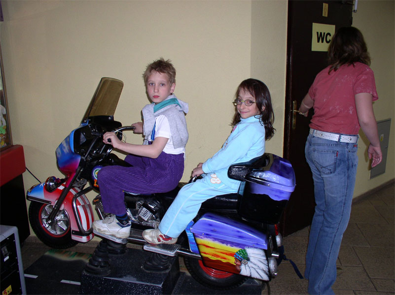 Dáda-a-Monika-na-motorce.jpg